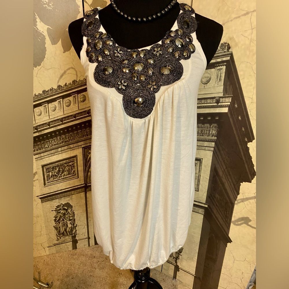 Cute top/ mini dress or tunic by Lilly Lou in size medium